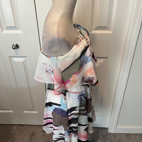 Bebe size 10 dress - Picture 12 of 16